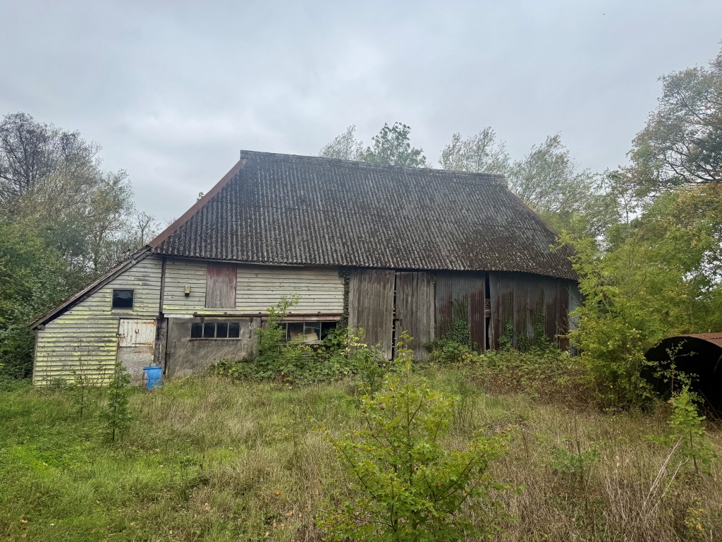 Lot: 166 - BARN WITH PLANNING FOR RESIDENTIAL CONVERSION - Detached barn